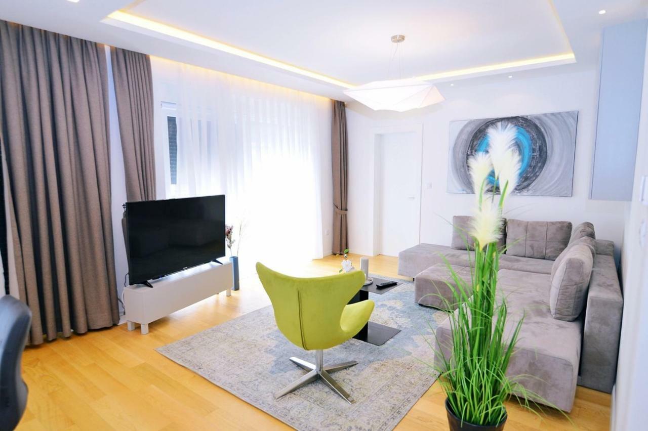 Apartments In Villa Ziza, Rooftop Swimming Pool Opatija Exterior photo